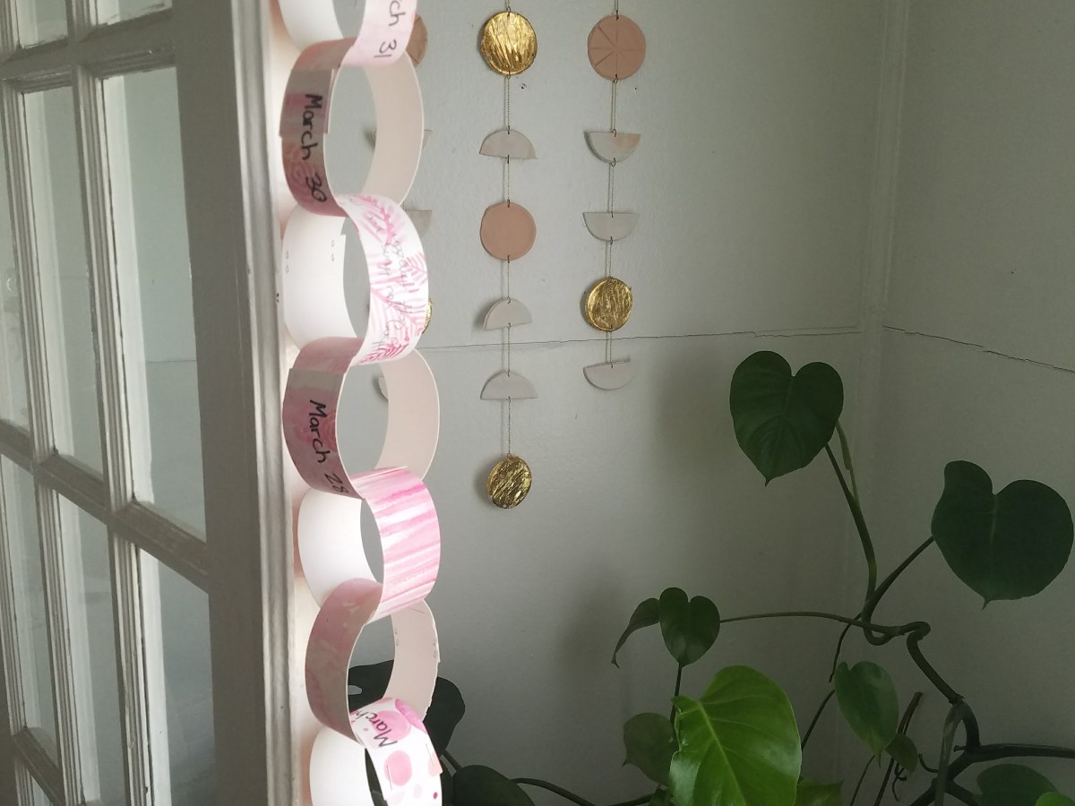 DIY Paper Chain: A fun way to plan